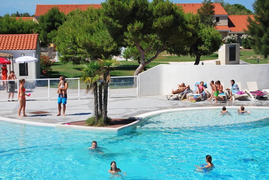Lagrange Grand Bleu Vacances - Residence Le Mas De Torreilles Exterior foto