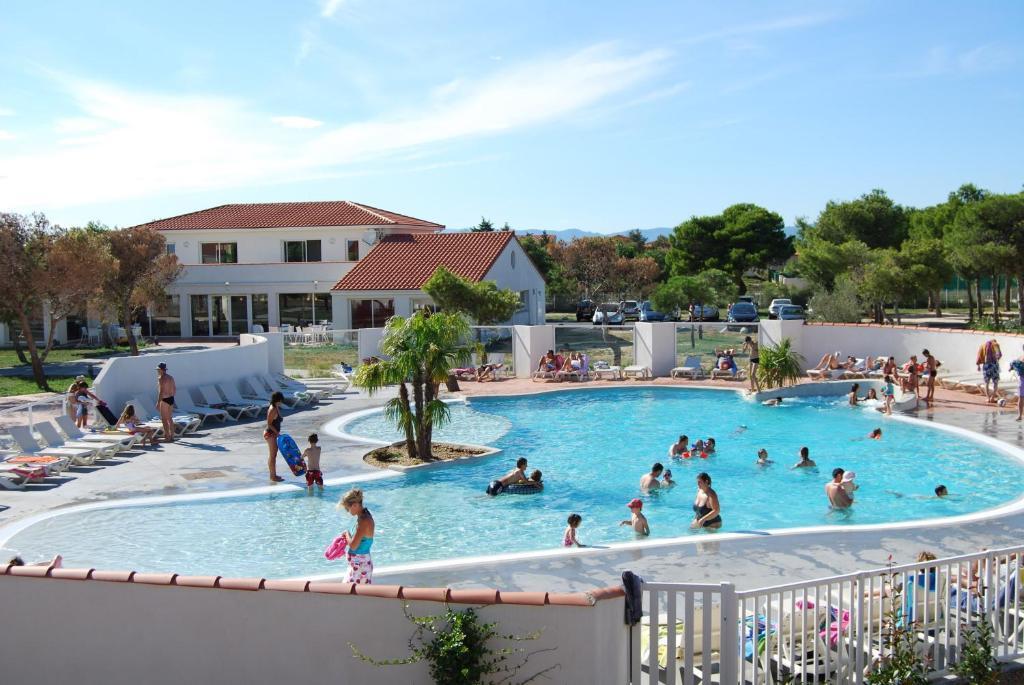 Lagrange Grand Bleu Vacances - Residence Le Mas De Torreilles Exterior foto